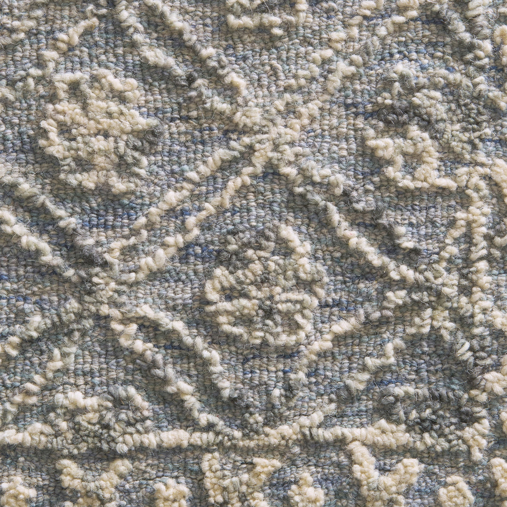  Blue/Silver Floral Trellis Indoor Area Rug, 5' x 7'