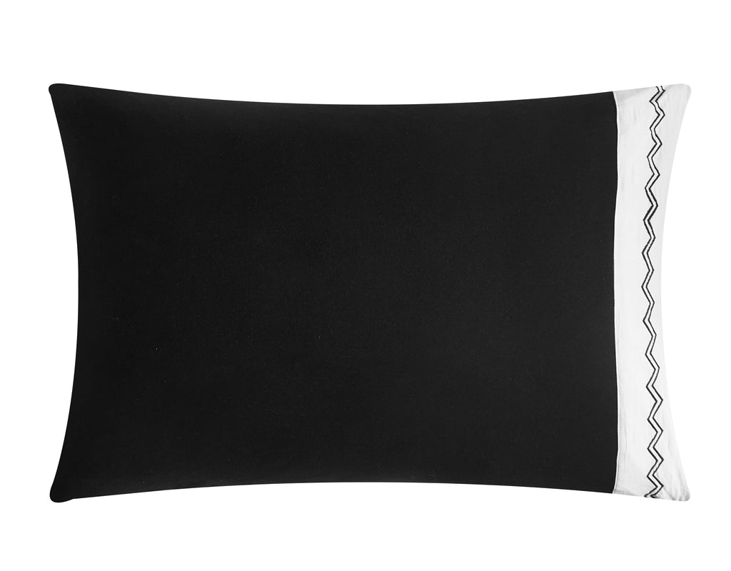  Black and White Summit 12 Piece Bed in a Bag Comforter Set, Queen