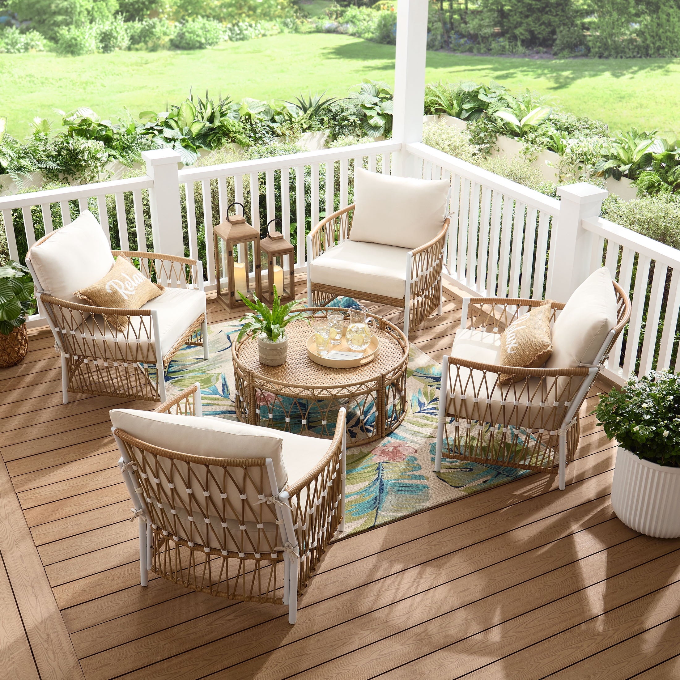 Lilah 2-Pack Outdoor Wicker Lounge Chairs, White