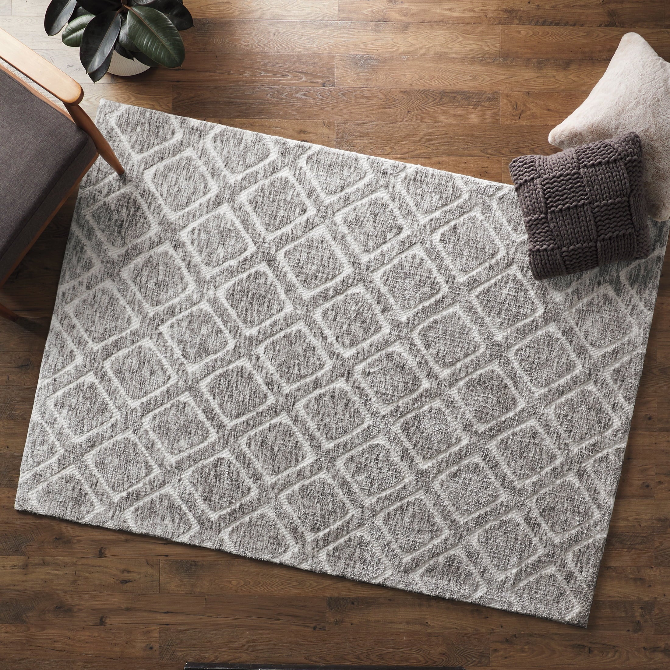  Tufted Diamond Indoor Area Rug, Grey, 5' x 7'