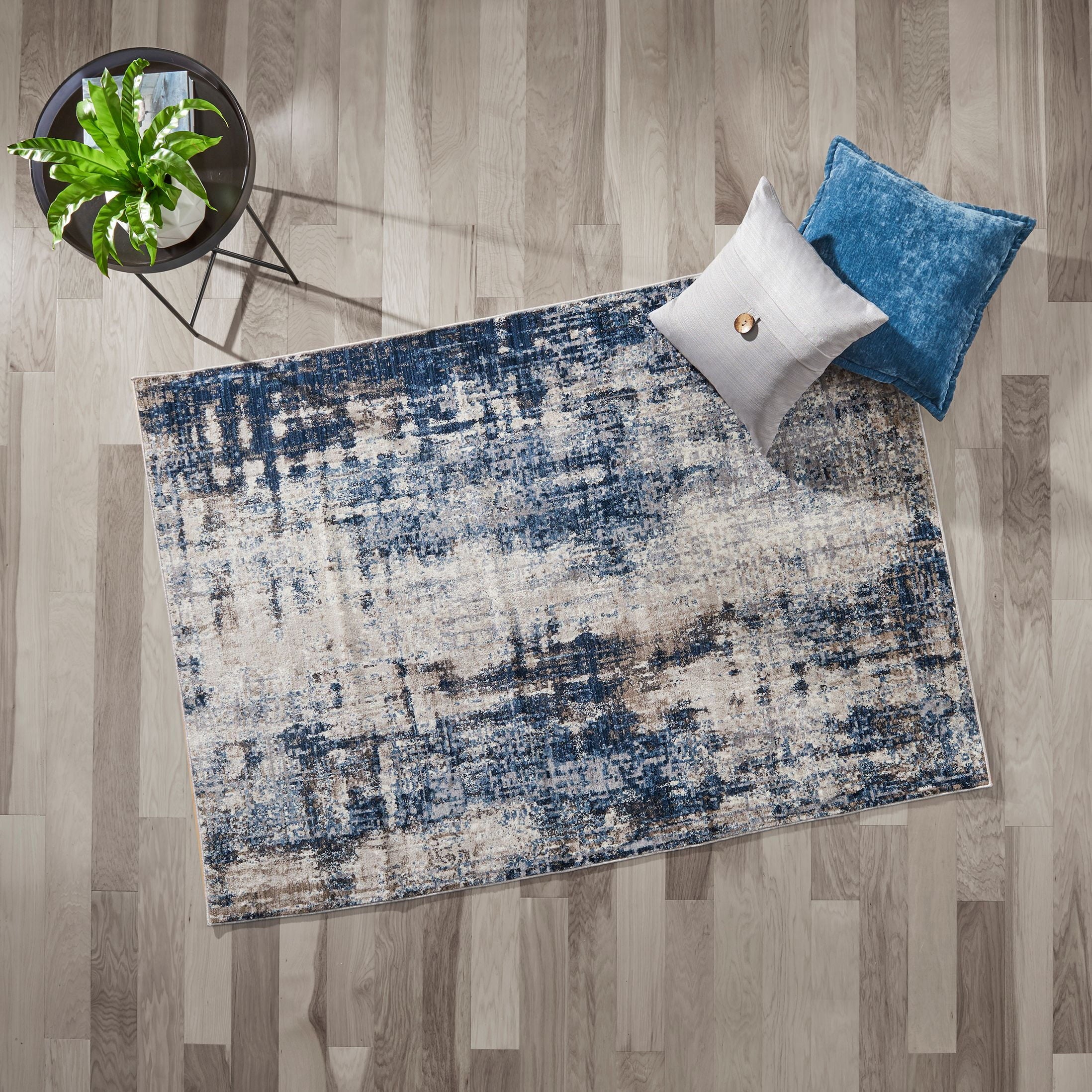  Navy Abstract Indoor Accent Rug, 20" x 60"