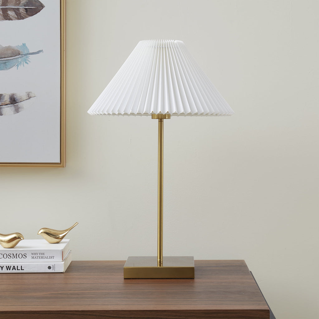  21" Gold Brass Pleated Shade Table Lamp