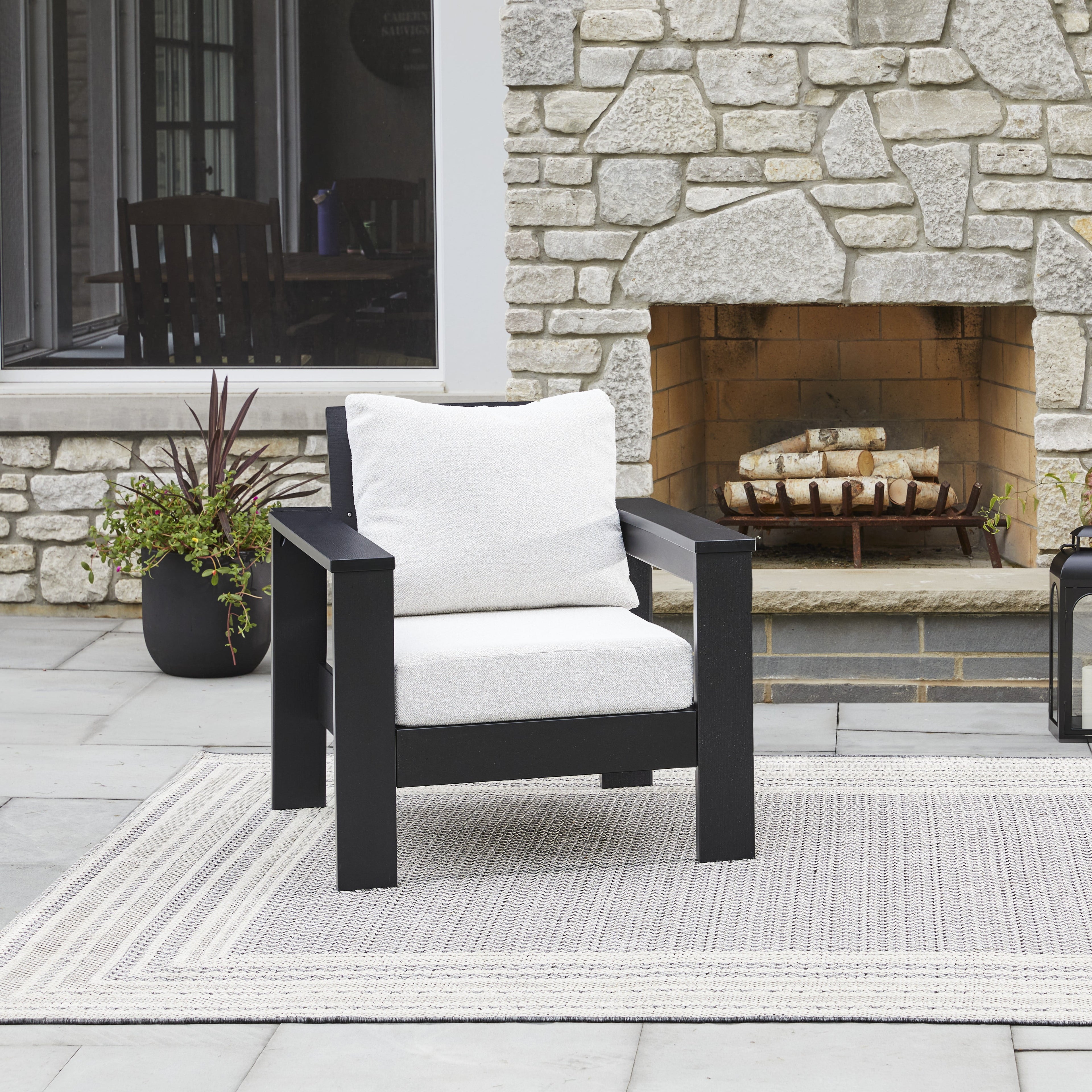Homora™ Ezra Outdoor HDPE Club Chair with Teak Finish and Green Cushions