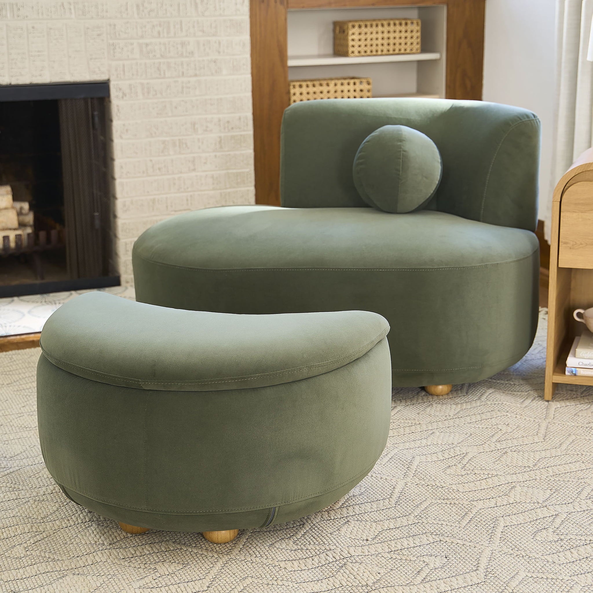 Homora™ Juliet Modern Boucle Chaise & Storage Ottoman, Pearl