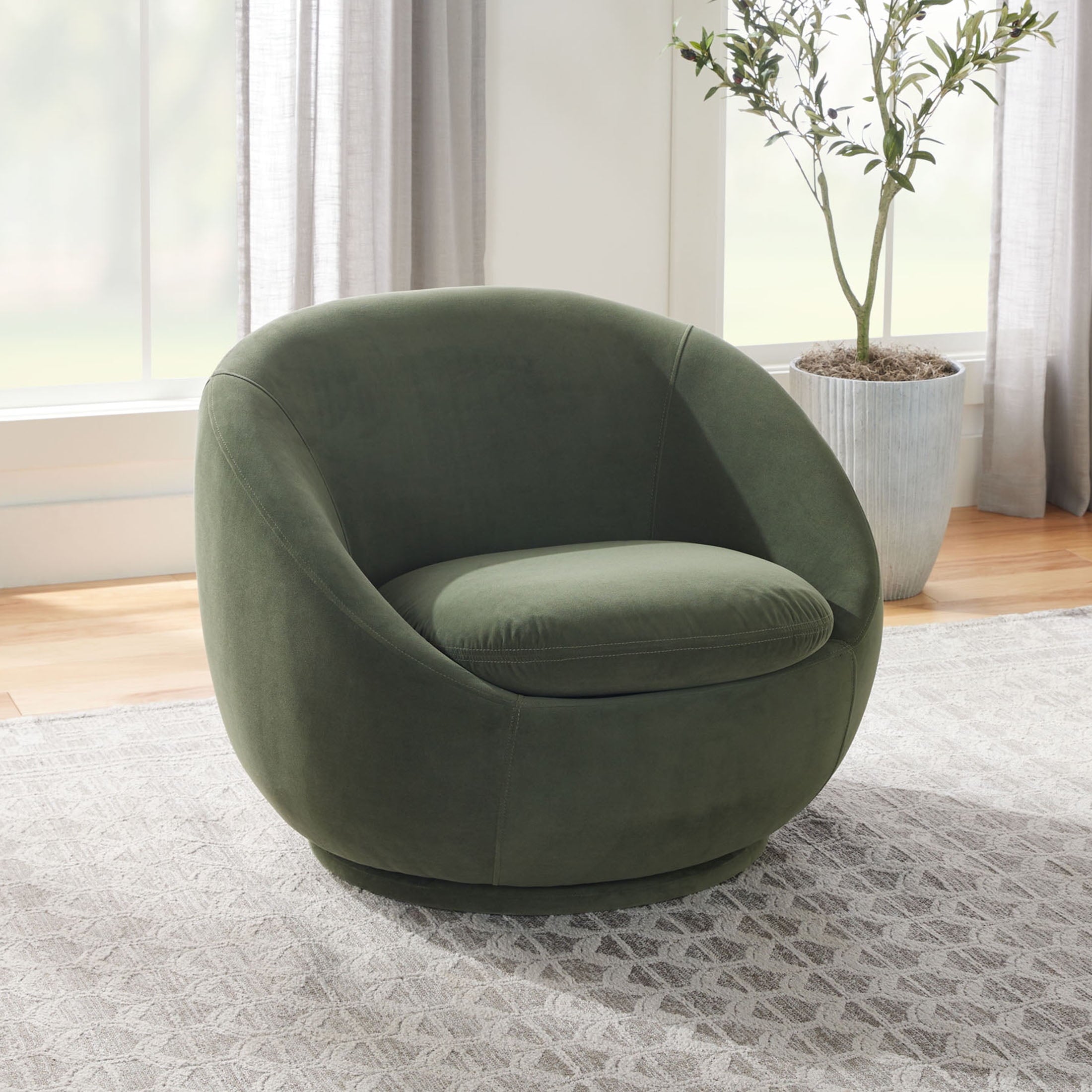 Homora™ Mira Swivel Accent Chair, Cream Linen