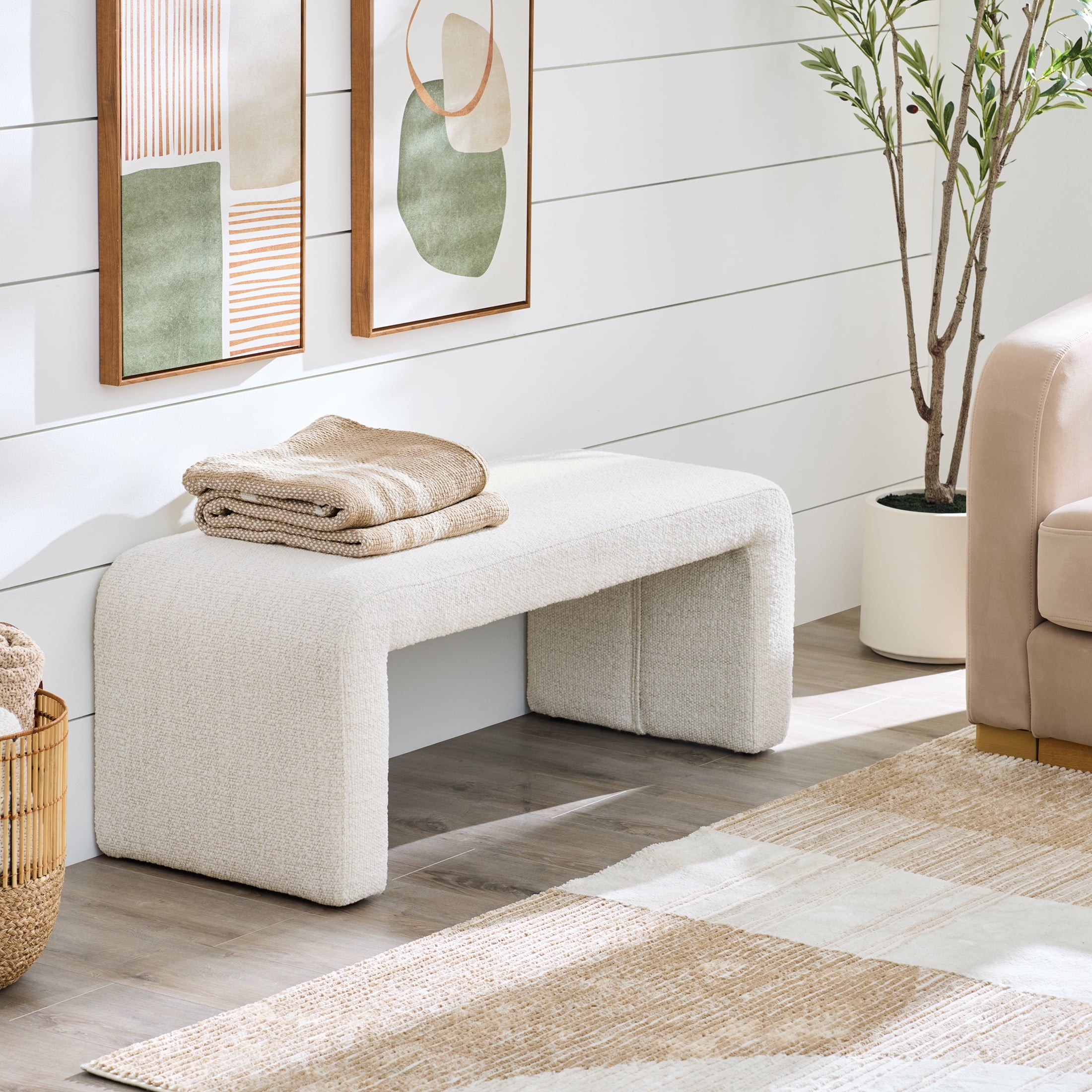 Homora™ Juliet 44.50" Velvet Waterfall Bench, Beige