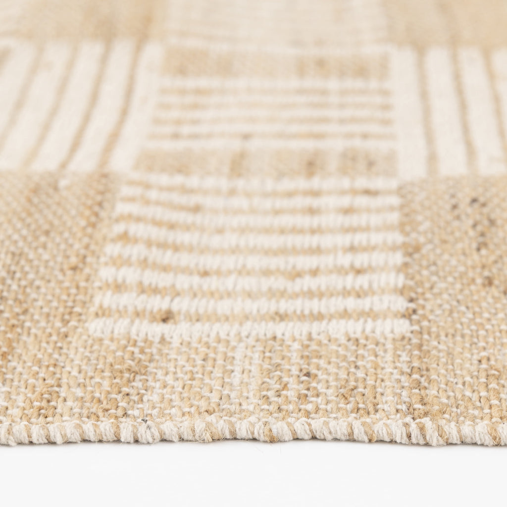  Natural Emily Accent Rug, 30"x46"